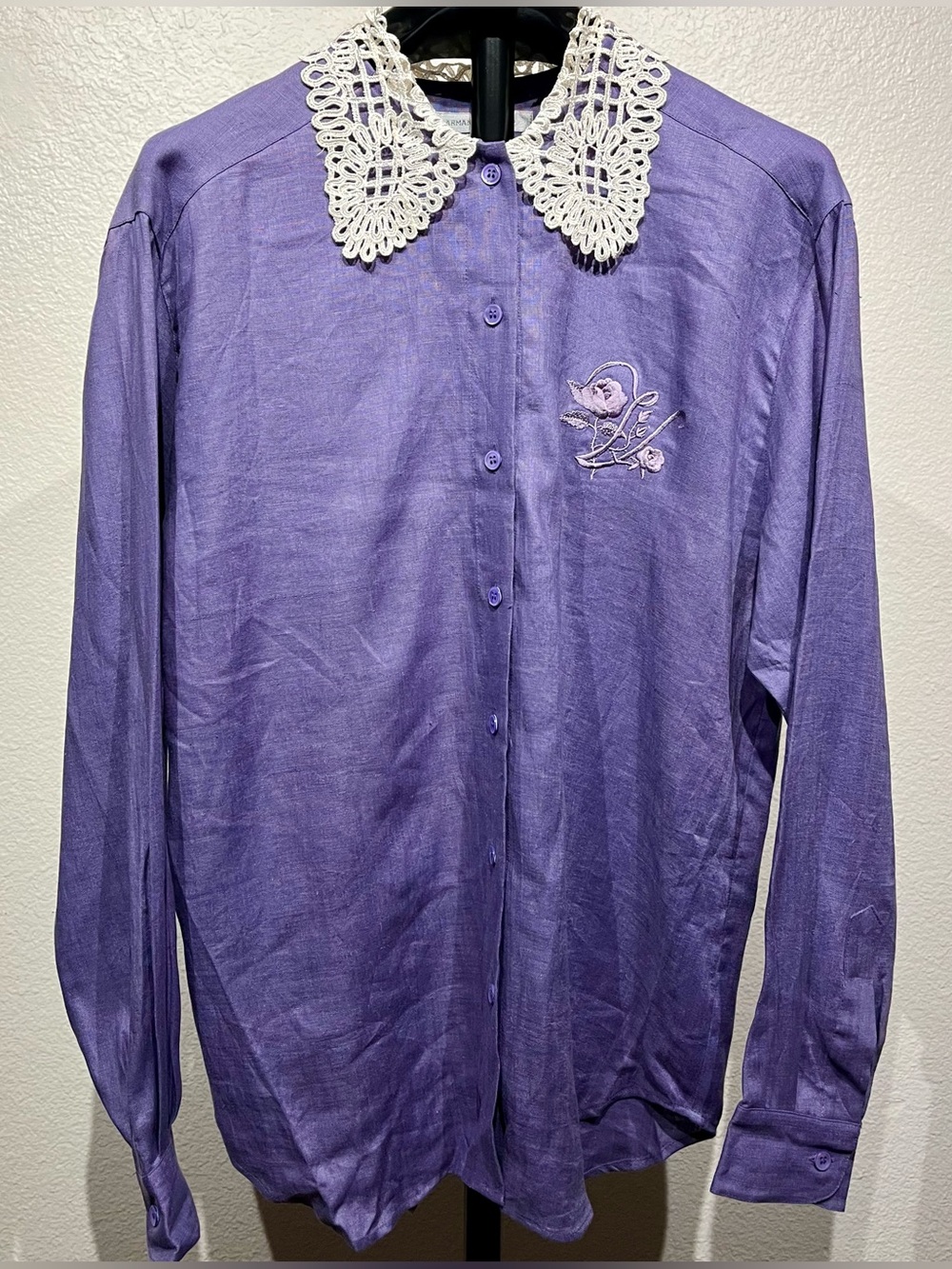 Vintage Armand Ventilo Purple Button-Down Shirt with White Crochet Collar